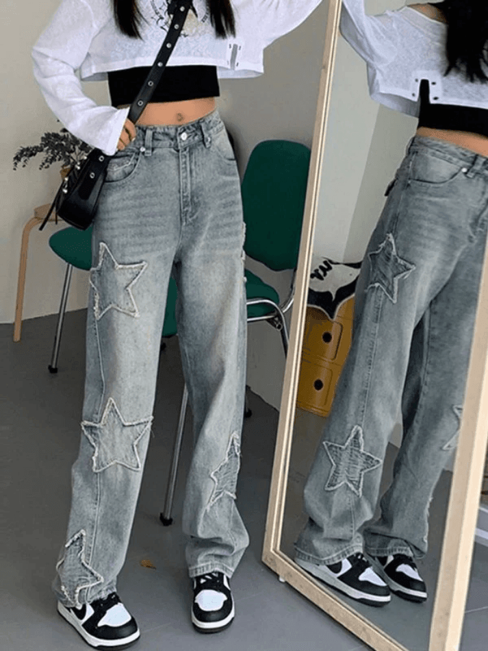 Light Wash Star Patch Boyfriend Jeans - AnotherChill