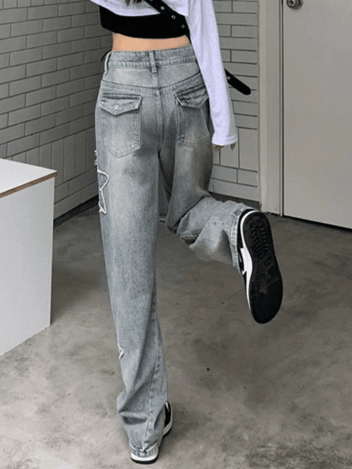 Light Wash Star Patch Boyfriend Jeans - AnotherChill