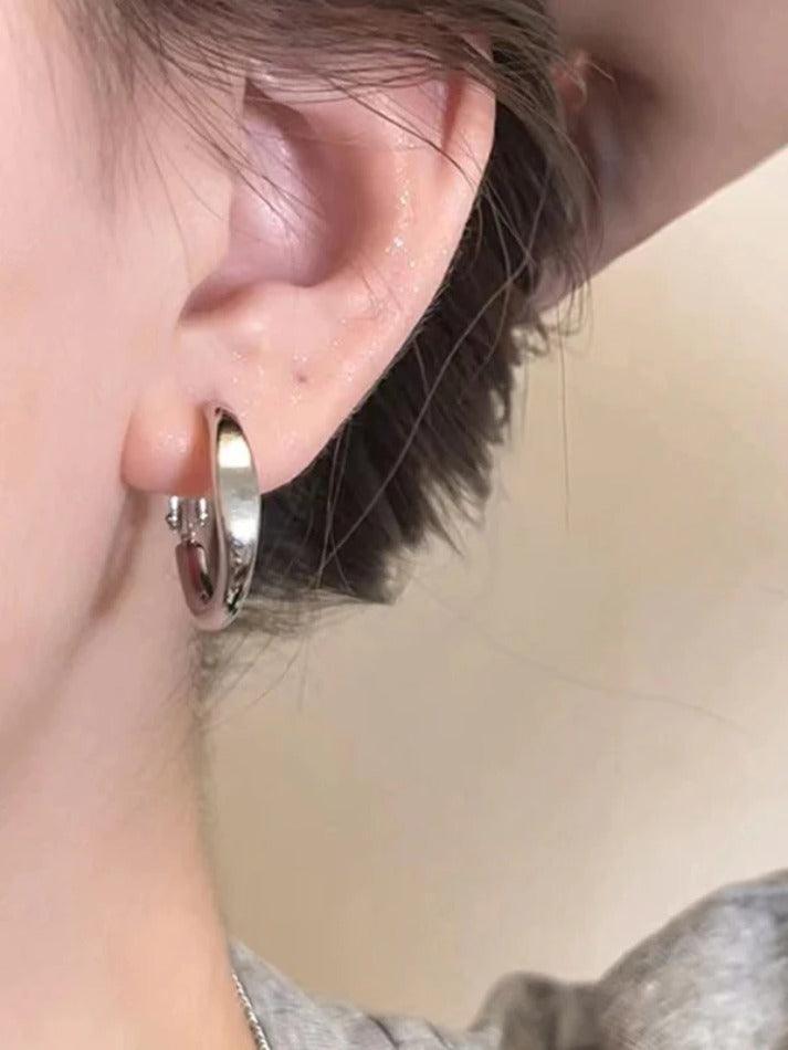 Minimalism Silver Hoop Earring - AnotherChill